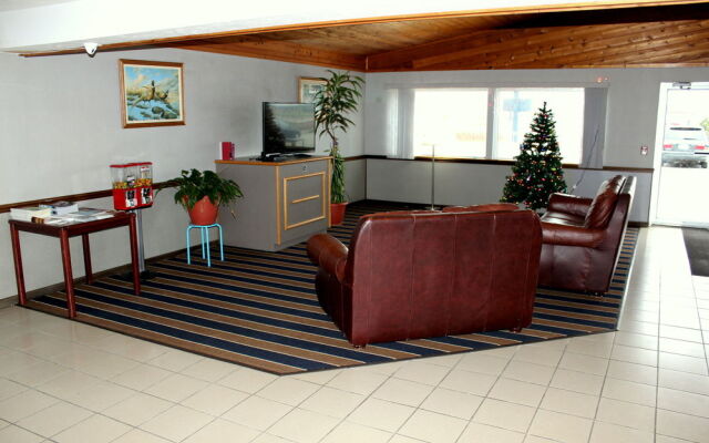 DeSoto Inn & Suites - Missouri Valley, I-29, Exit - 75