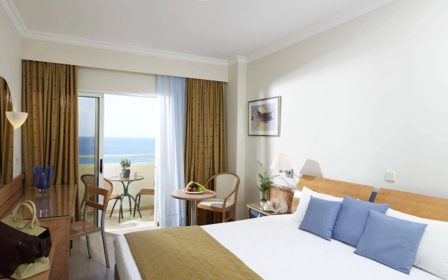 Esperides Beach Resort