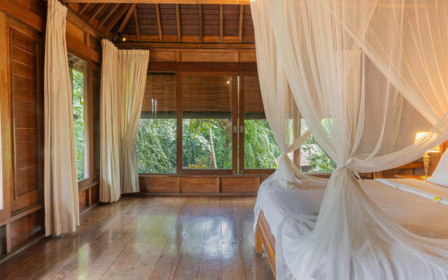 Sari Bamboo Villas