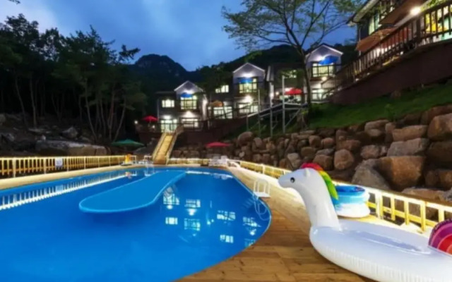 Jecheon the Pine Hill Pension
