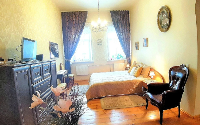 French Decor Apartment