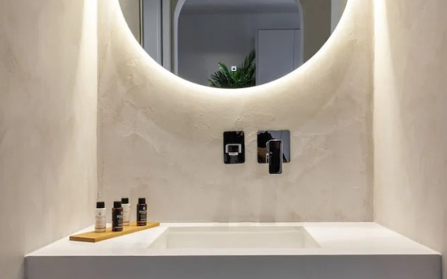 Amalthia Luxury Suites