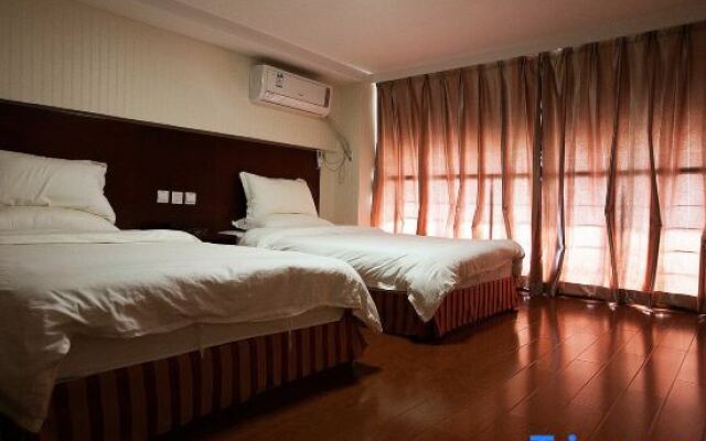 Yifeng Business Motel