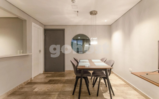 Encantador Apartamento en Villa Morra 1D004