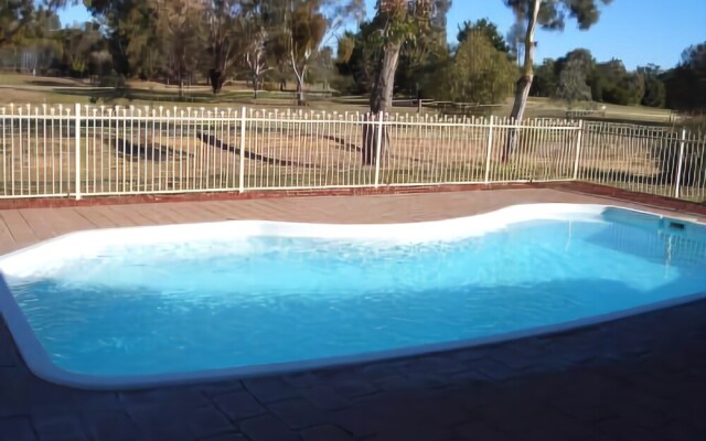 Barooga Golf View Motel