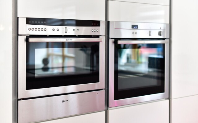 Just Stay Wales-Waterfront Villa-SA1