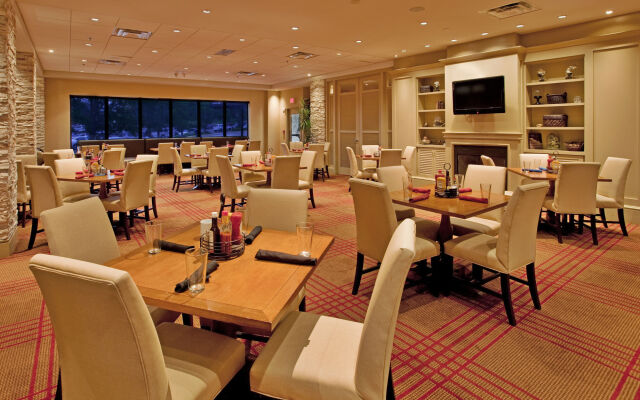 Adam's Mark Hotel & Conference Center