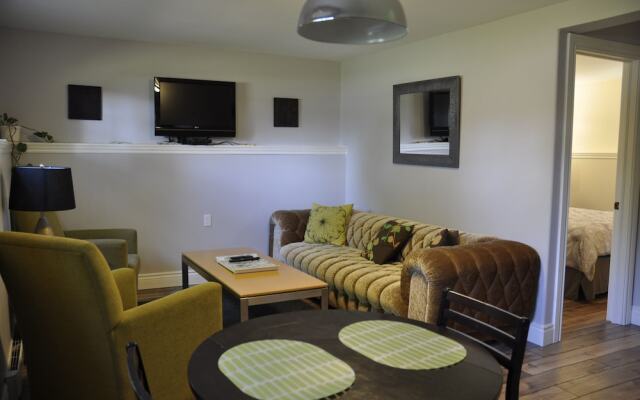 Moncton Suites - 13 Willard Road