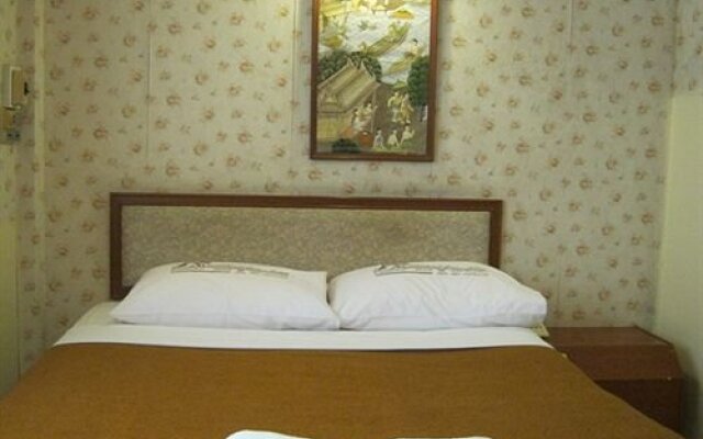 Tananchai Hotel