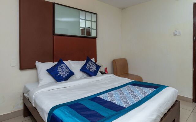 OYO Flagship 15018 Golden Manor Chennai Central
