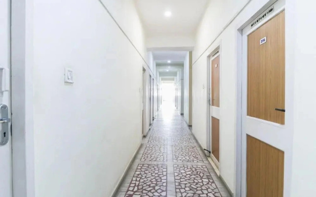 Collection O G Silver Hotels Mount Road