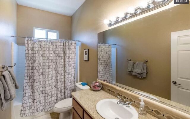 Golfing & Festival Lover's Paradise