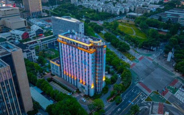 Baili Hotel