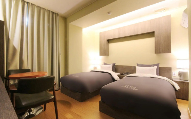 Hotel Chowon