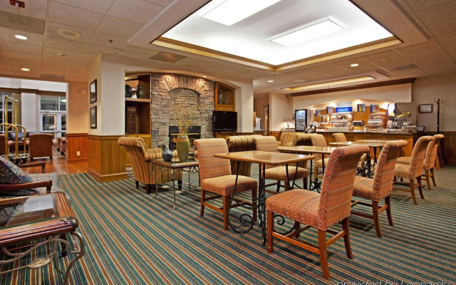Holiday Inn Express Hotel & Suites Conover (Hickory Area) by IHG