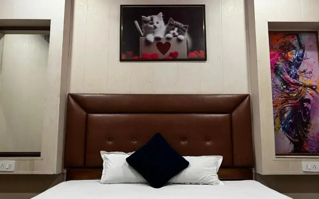 Hotel Raj