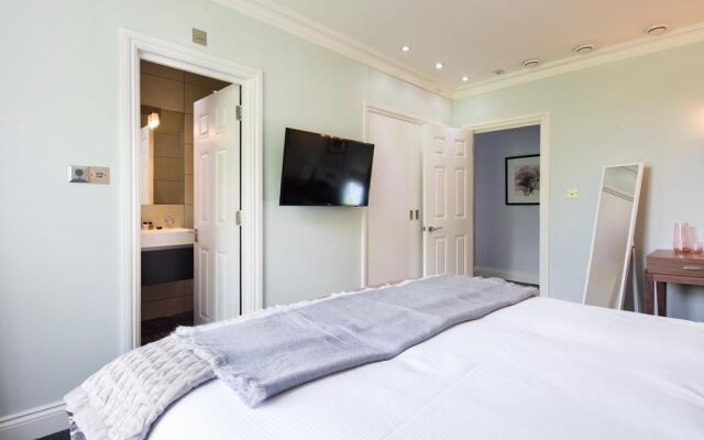 Lancaster Gate ,Hyde Park by London Hotel Collection