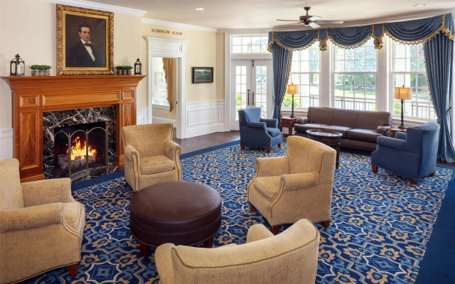 Historic Boone Tavern Hotel and Restaurant