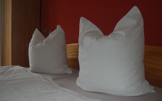 Beautiful Holiday Home in Ernst With Balcony