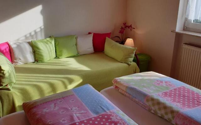 Ferienwohnung Weingut Leis