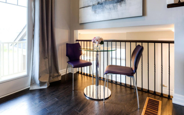 Executive Kitchener Home