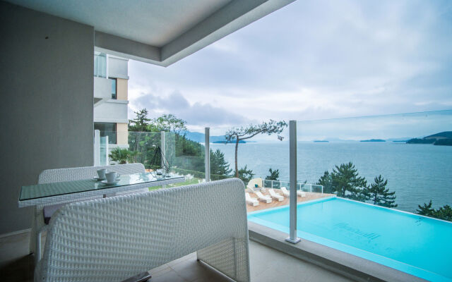 La Terrace Resort
