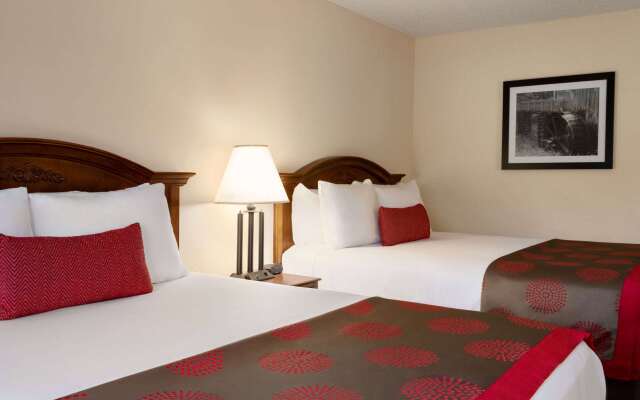 Ramada by Wyndham Pigeon Forge North