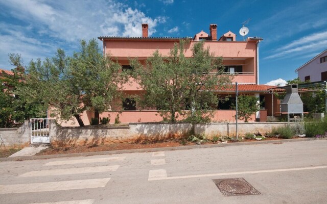 Amazing Home in Fazana With Wifi and 2 Bedrooms