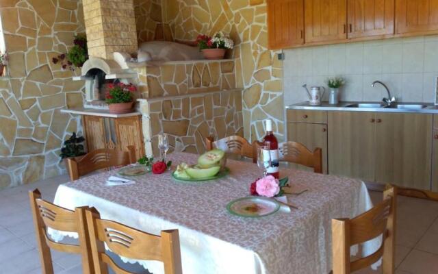 Anna's Family House