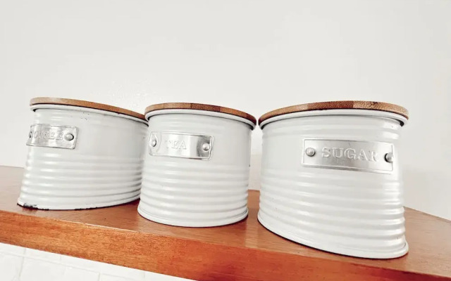 Gladstone Apartments