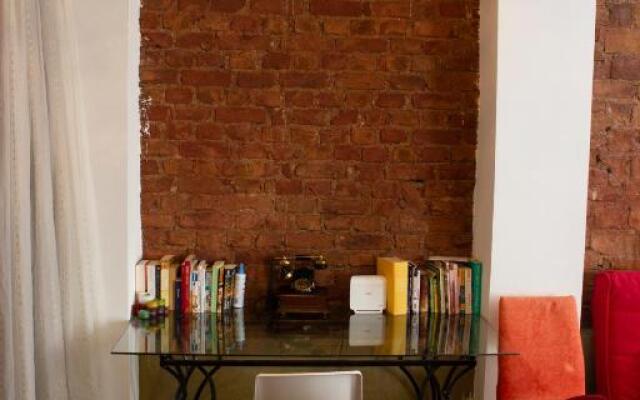 Historical 135 sqm apartment near Galata Tower