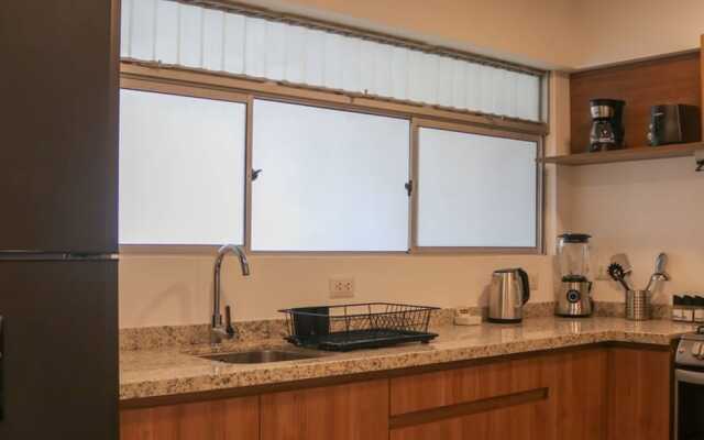 w Classy 2BR With City View in Miraflores
