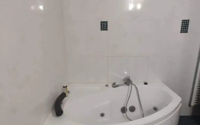 Villa Serapis Aletraki Off grid