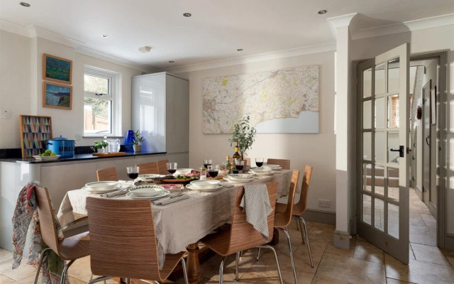 Quay House - Waterside Eclectic Style Character Home