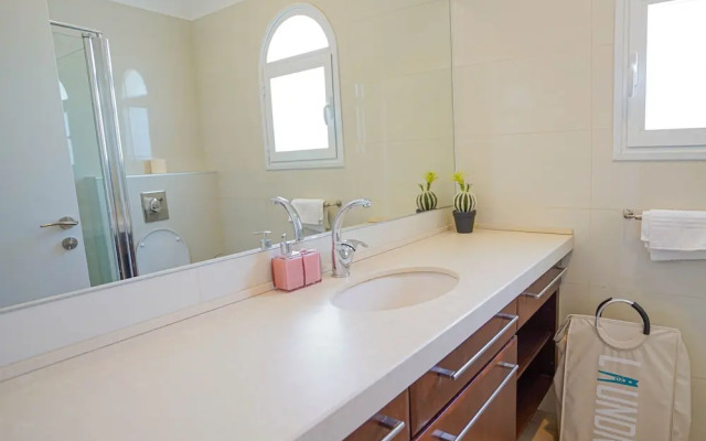 YalaRent Olive Tree Villa with Private Pool