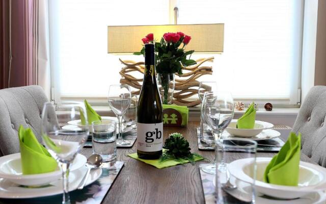 Berthin-Bleeg-Str. 1, W6