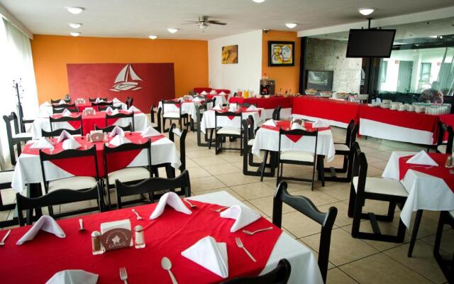 Hotel Expo Plaza Business and Family Guadalajara