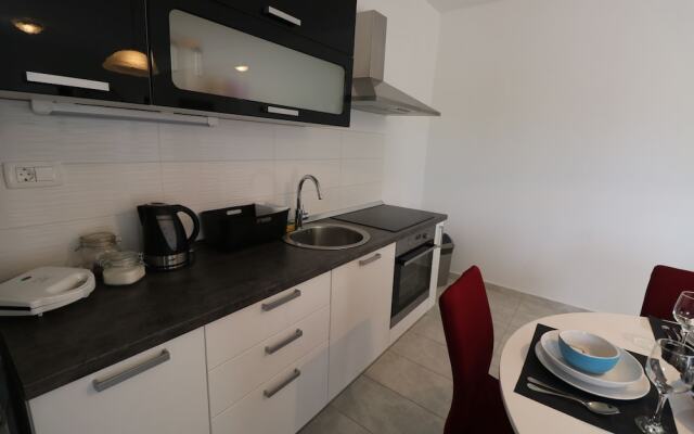 Stunning Apartment for 7 Close to Several Beaches