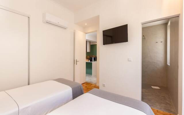 Feel Porto Pinot Townhouse