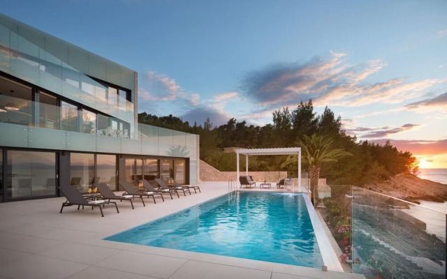 Luxury Villa Palma de Korkyra with Pool