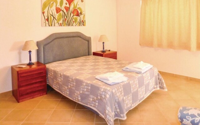 Nice Home in Guia With 4 Bedrooms, Wifi and Outdoor Swimming Pool