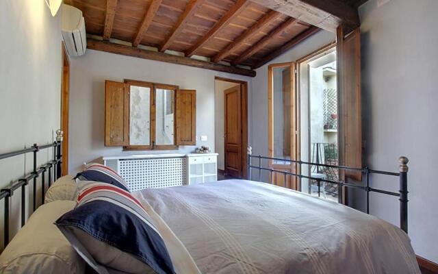 Panzani Apartment with Two Bedrooms