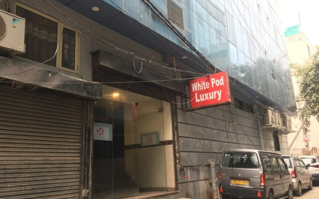 WhitePod Luxury at Delhi Airport