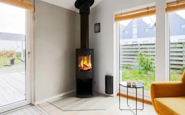6 Person Holiday Home in Vaeggerlose