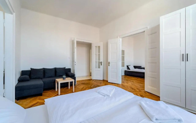 Avantguard Apartments