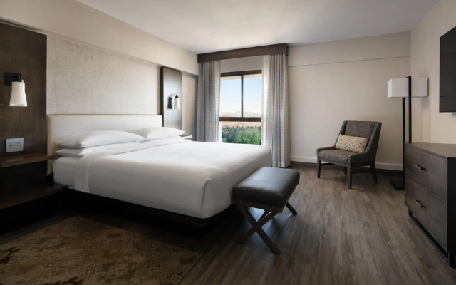 Marriott Riverside at the Convention Center