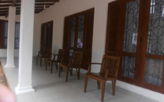 Dambulla Gate Hostel