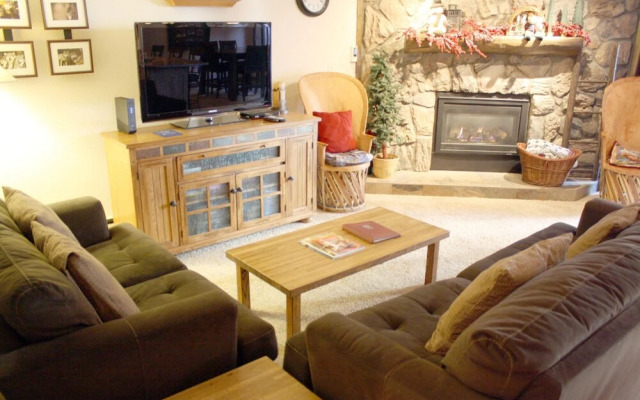 Park Place #C104 By Peak Property Management