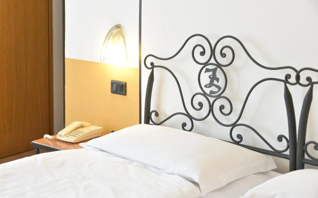 epOche Hotel Zanella 1889