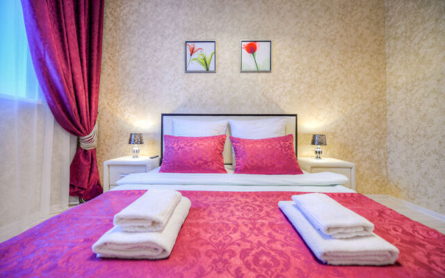 Apartments Five Stars Stylish apartment with European renovation